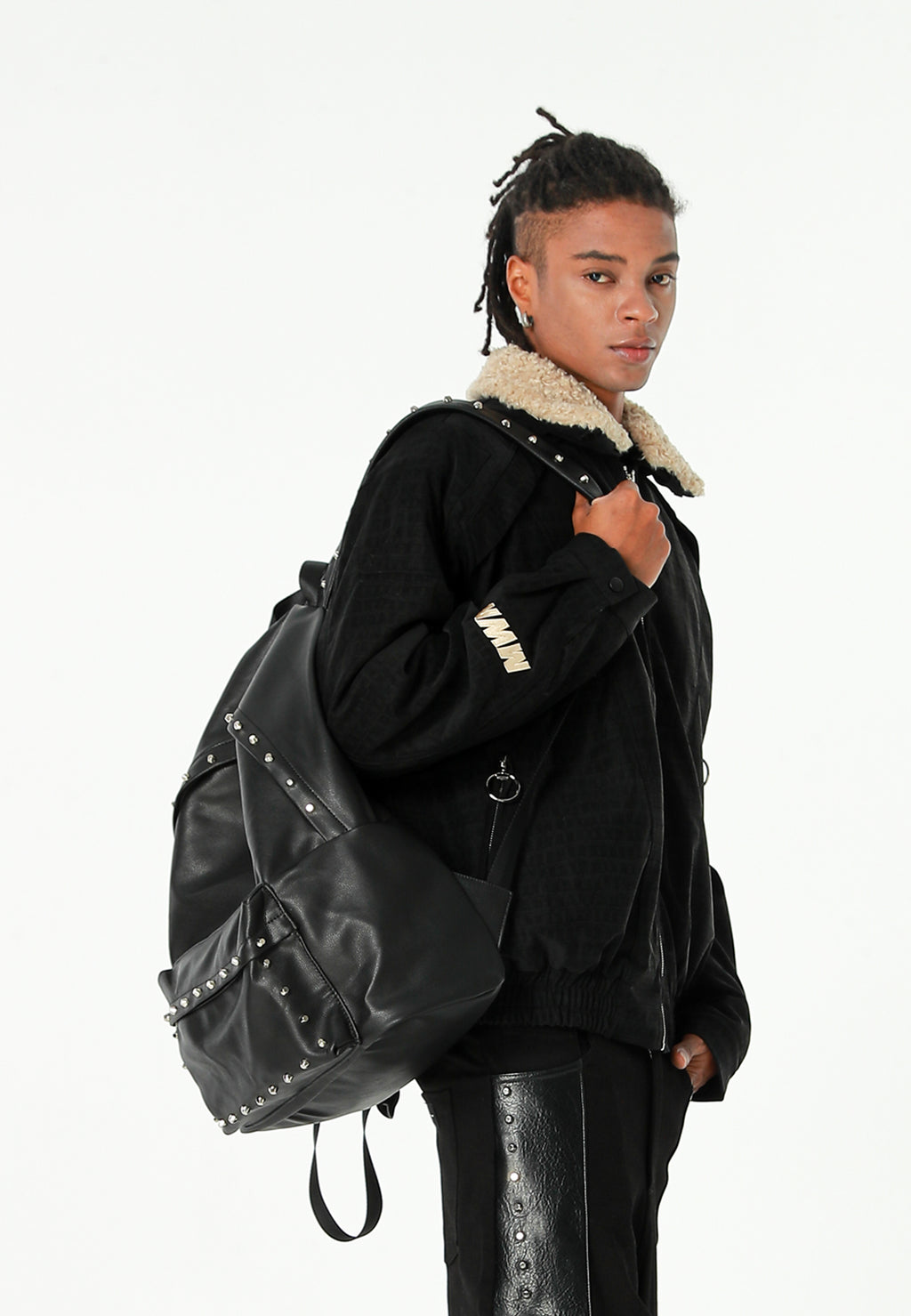 Mochila con tachuelas | MWM [PS_COLORS:BLACK]