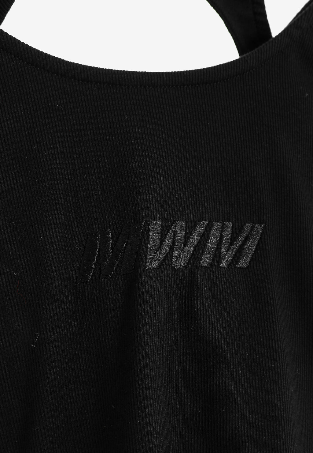 Top ajustado de manga larga con cuello cut-out y tirantes integrados | MWM [PS_COLORS:UNASSIGNED]