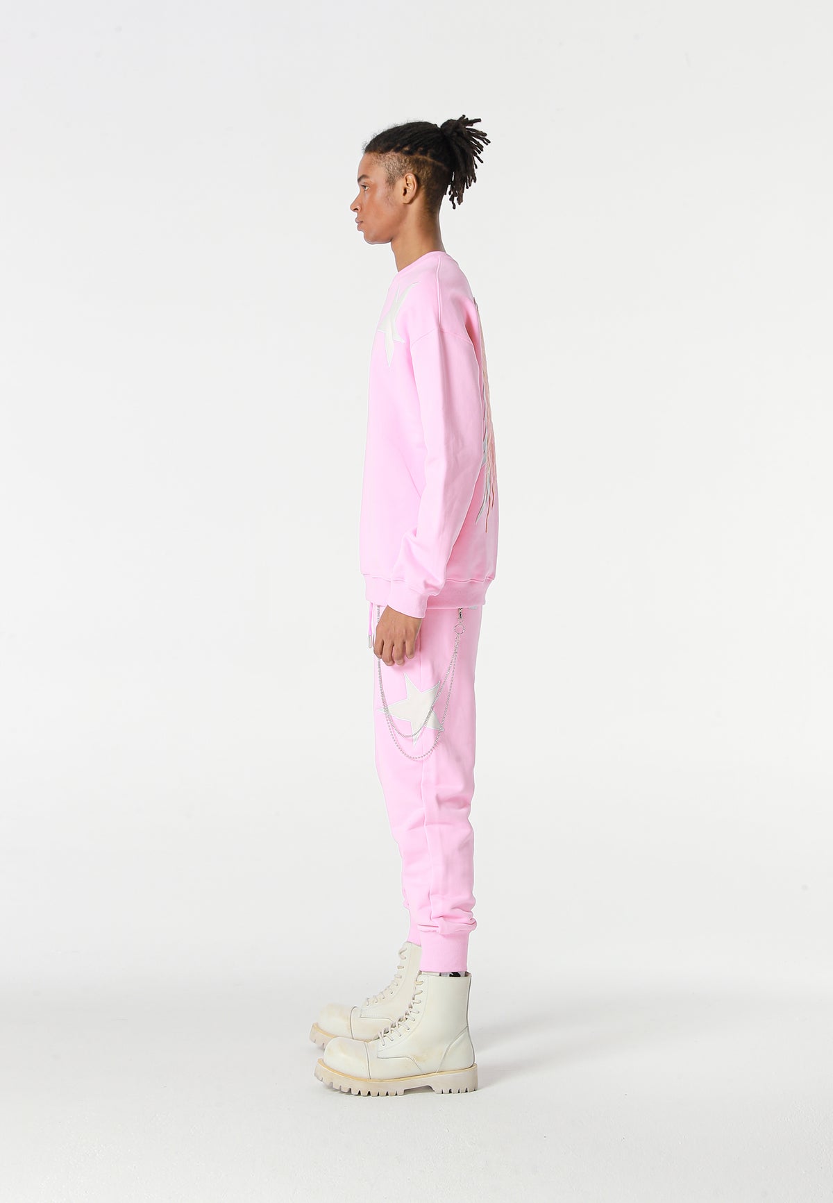Sudadera Wings de corte relajado con estrellas frontales y doble parche de alas en la espalda | MWM [PS_COLORS:PINK]