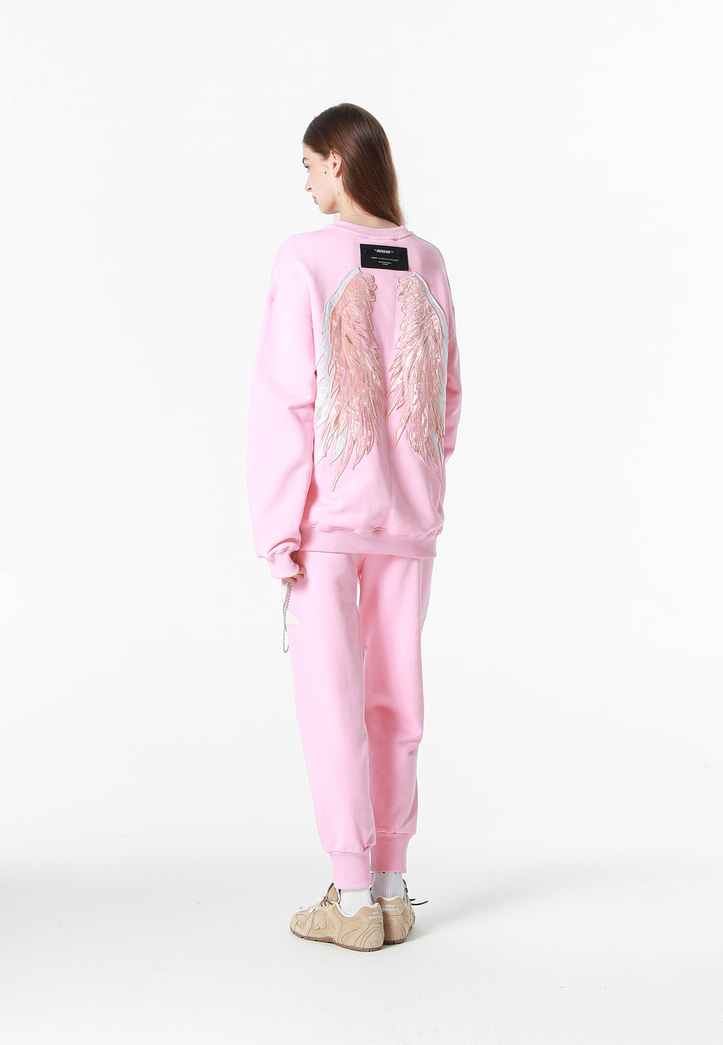 Sudadera Wings de corte relajado con estrellas frontales y doble parche de alas en la espalda | MWM [PS_COLORS:PINK]