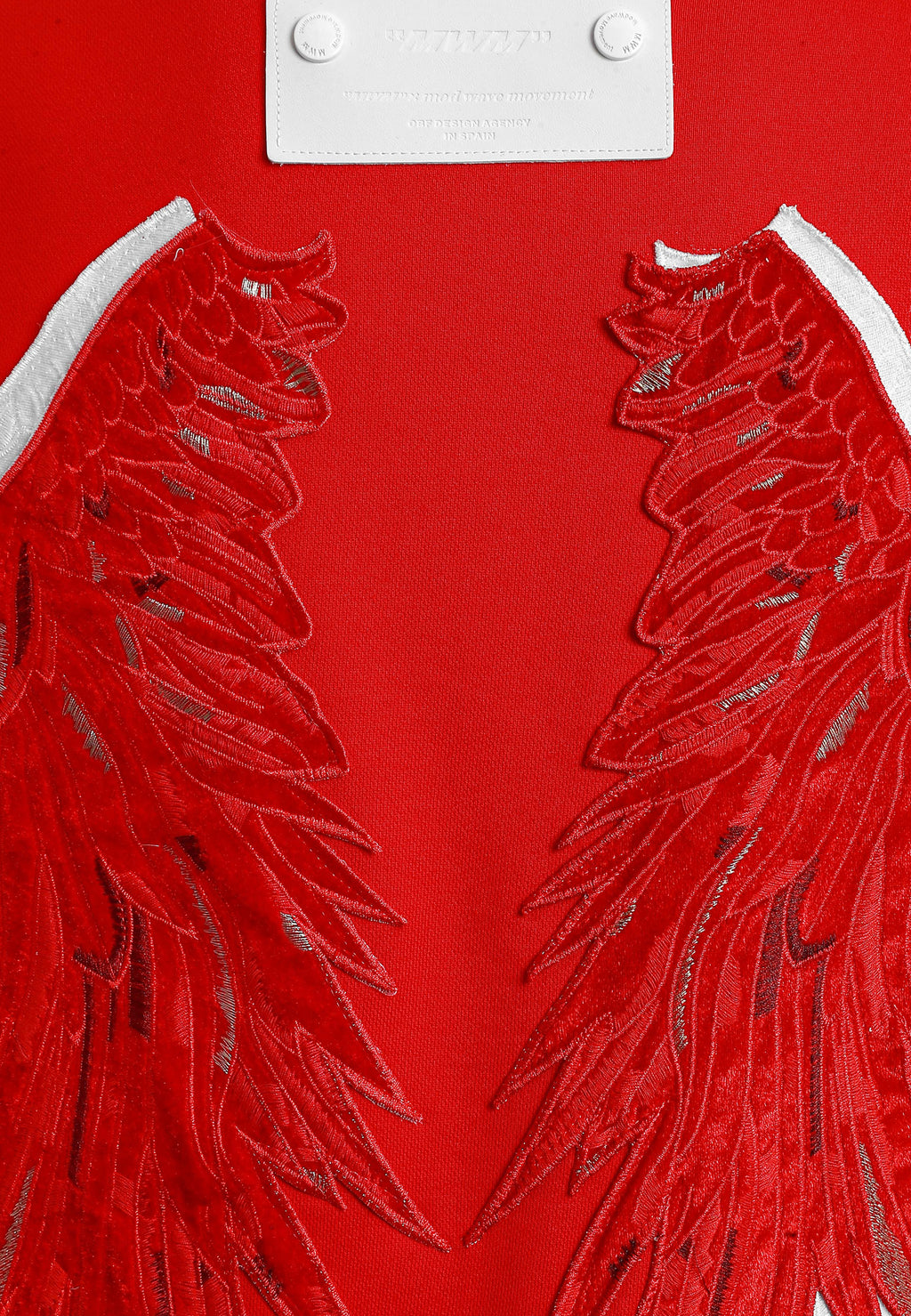 Sudadera Wings de corte relajado con estrellas frontales y doble parche de alas en la espalda | MWM [PS_COLORS:RED]