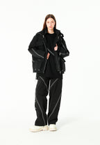 Abrigo puffer técnico con multibolsillos, cuello alto y forro térmico extraíble | MWM [PS_COLORS:BLACK]