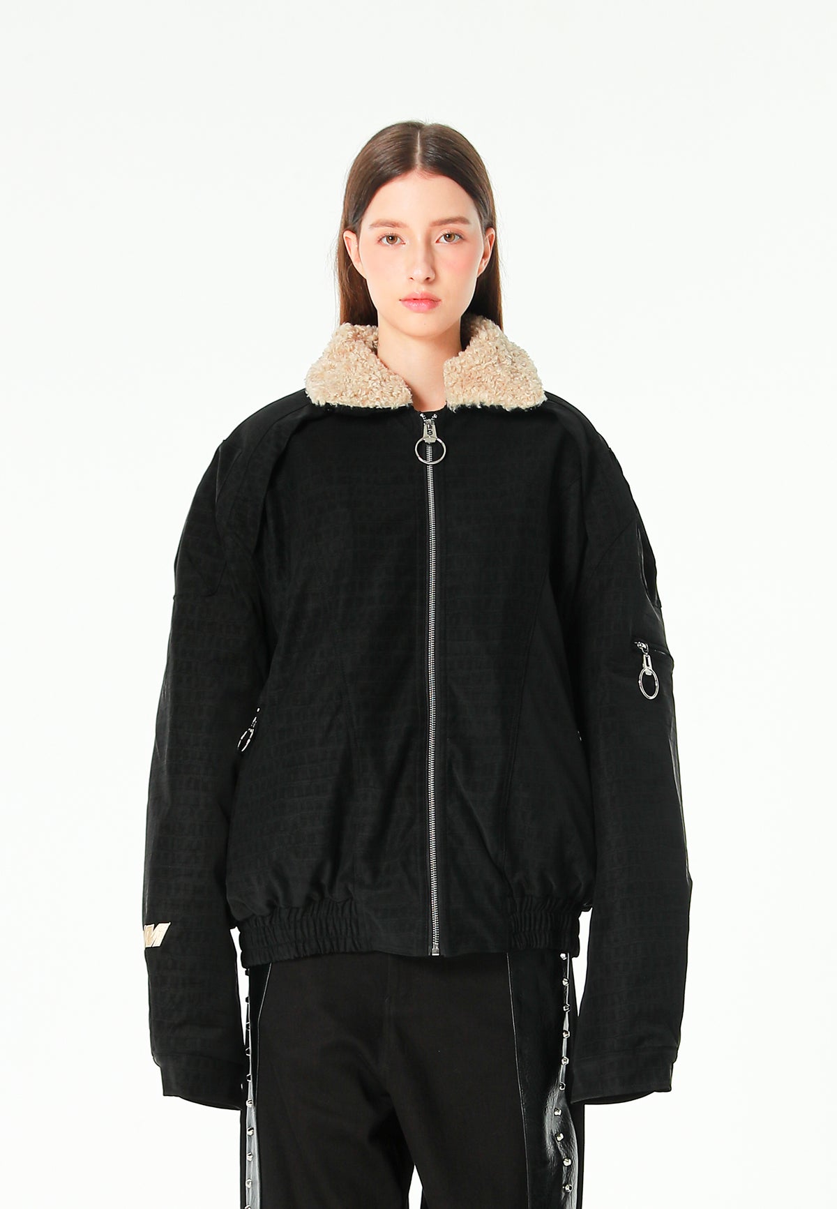 Chaqueta aviador efecto cocodrilo con cuello de borrego y parche de cruz | MWM [PS_COLORS:UNASSIGNED]
