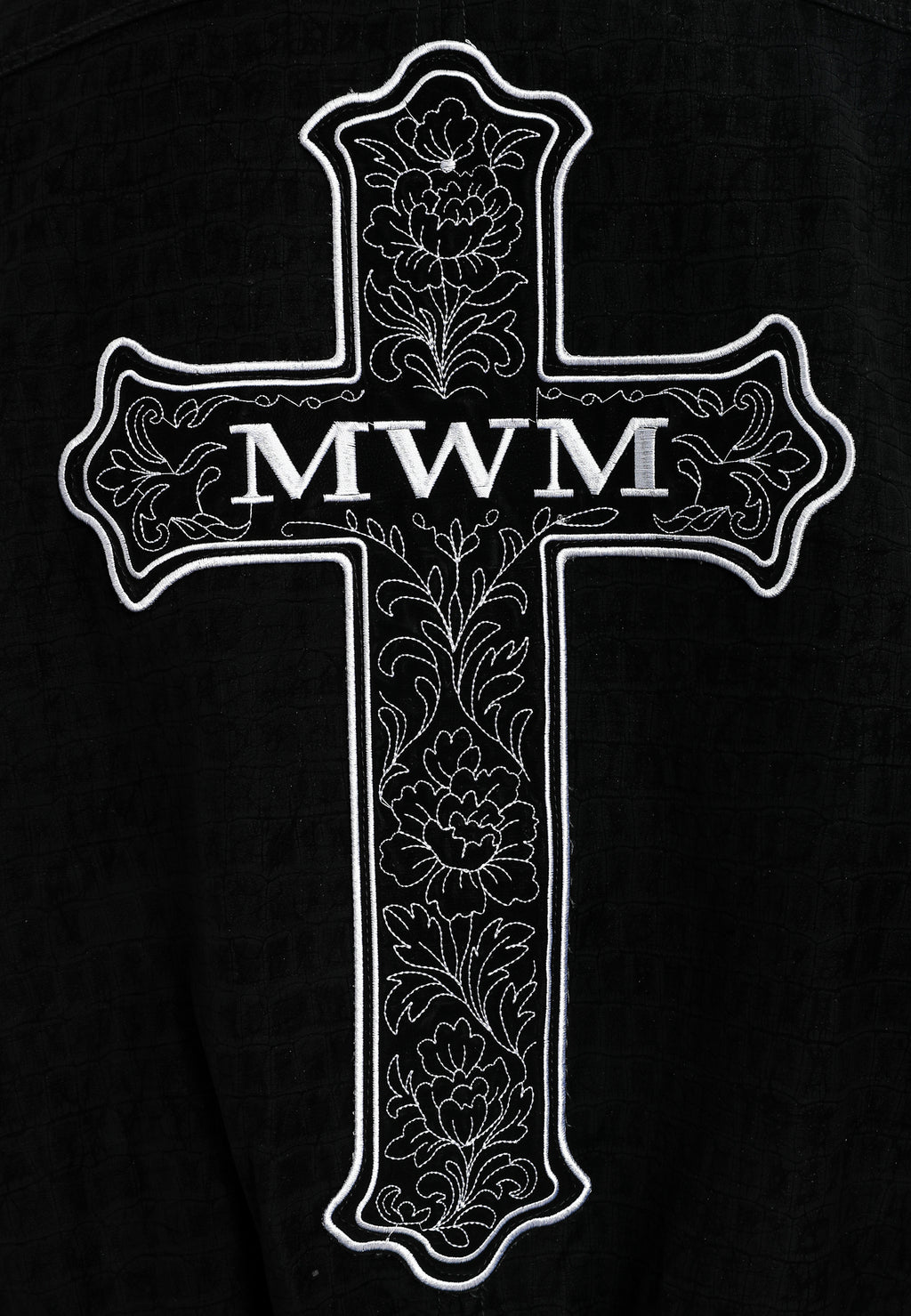 Chaqueta aviador efecto cocodrilo con cuello de borrego y parche de cruz | MWM [PS_COLORS:UNASSIGNED]