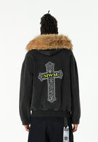 Sudadera con capucha de pelo, cremallera frontal y parche de cruz | MWM [PS_COLORS:BLACK]