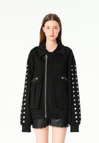 Chaqueta bomber vaquera con grandes bolsillos frontales y botones MWM en las mangas | MWM [PS_COLORS:BLACK]