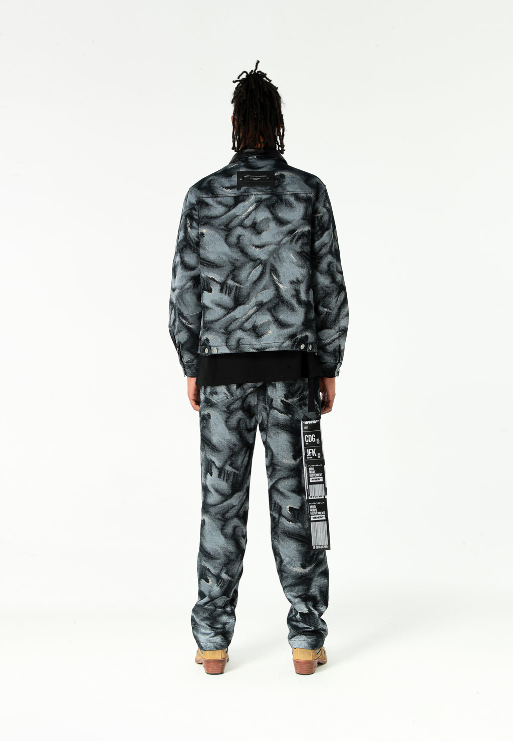 Chaqueta de trabajo jacquard de chenilla con brillo y cuello efecto piel | MWM [PS_COLORS:BLACK]