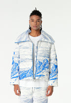 Abrigo puffer con paisaje full-print y cuello alto | MWM [PS_COLORS:BLUE]