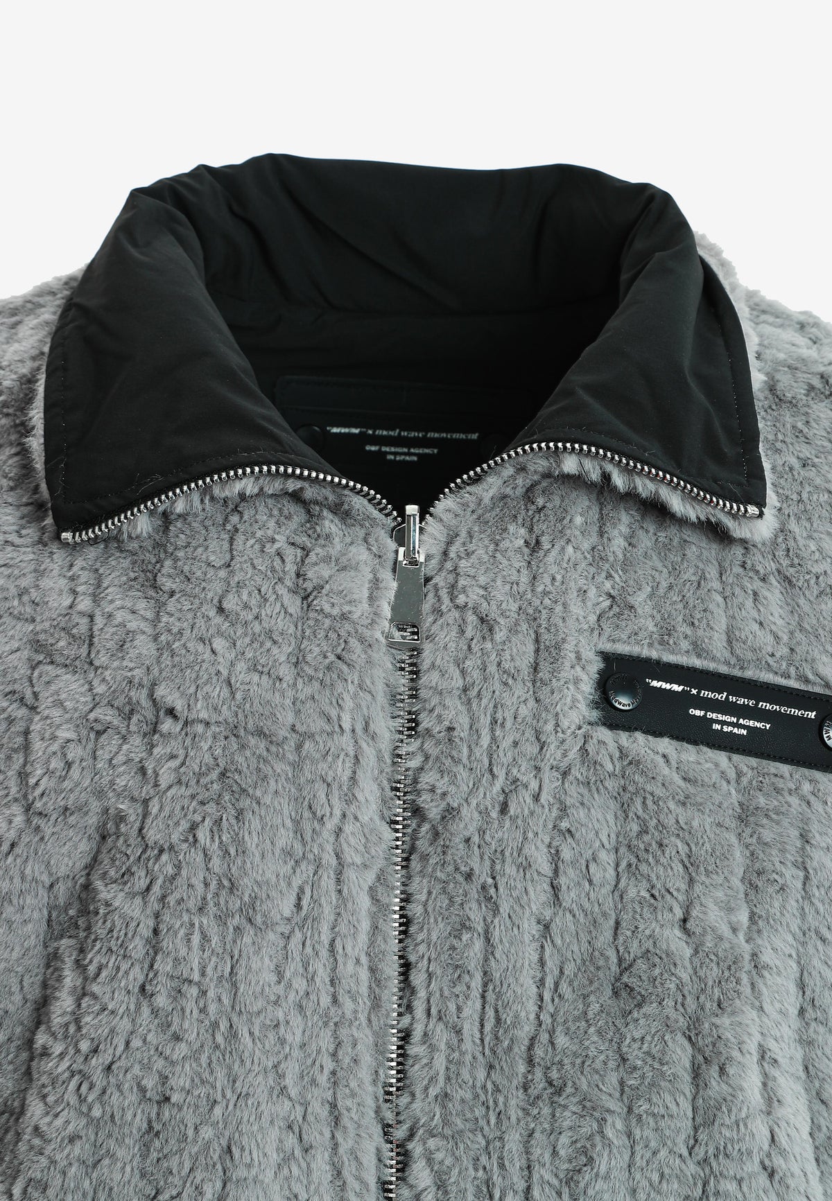 Chaqueta reversible TEDDY de corte relajado con pelo texturizado y parche Mike Bag | MWM [PS_COLORS:GREY]