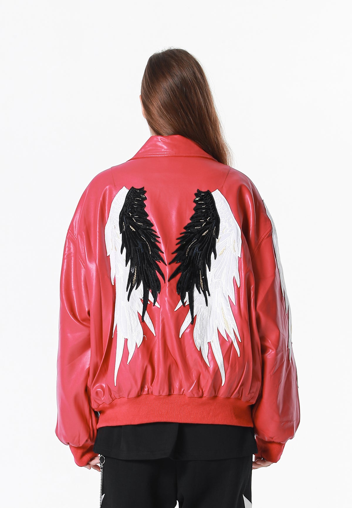 Chaqueta bomber Wings efecto piel con alas en mangas y espalda y forro de pelo extraíble | MWM [PS_COLORS:FUCHSIA]