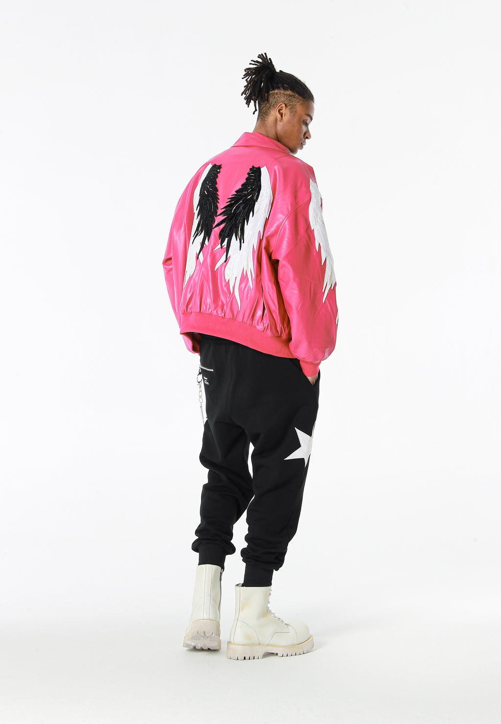 Chaqueta bomber Wings efecto piel con alas en mangas y espalda y forro de pelo extraíble | MWM [PS_COLORS:FUCHSIA]
