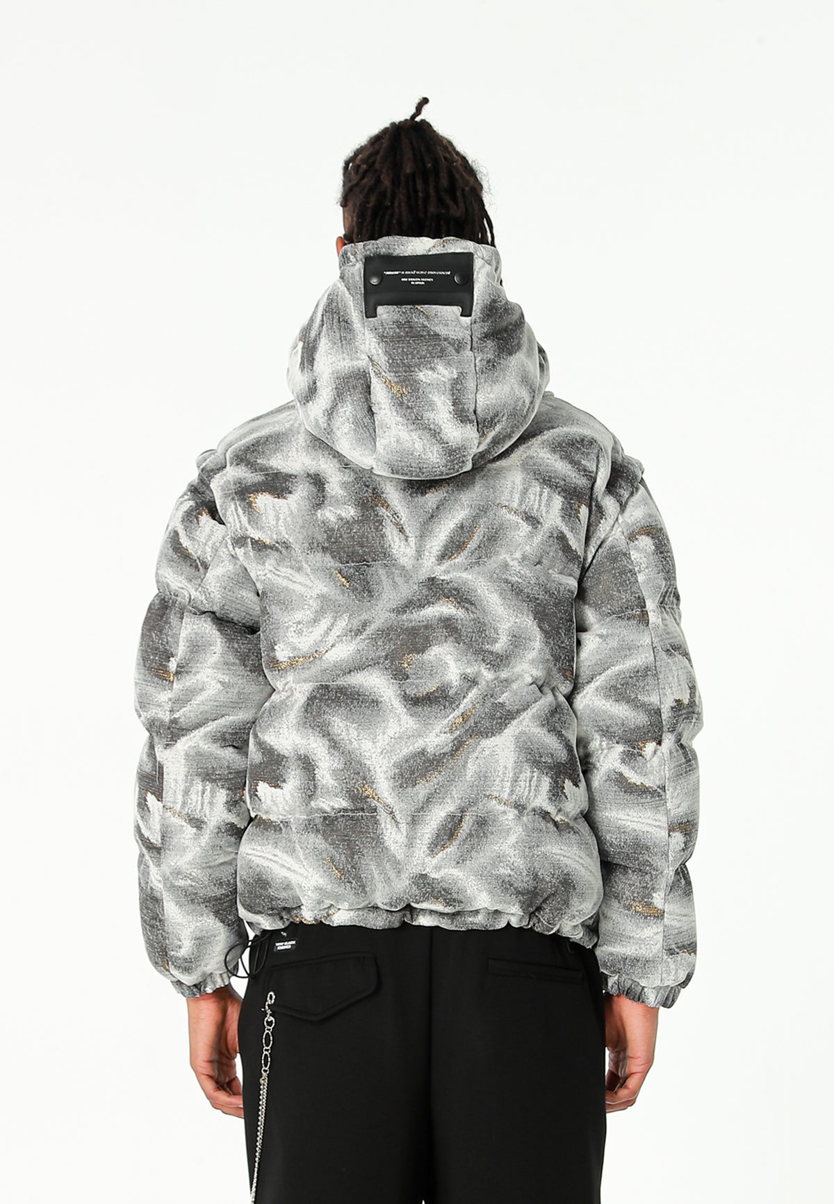 Abrigo puffer jacquard de chenilla con brillo, capucha y mangas desmontables | MWM [PS_COLORS:GREY]