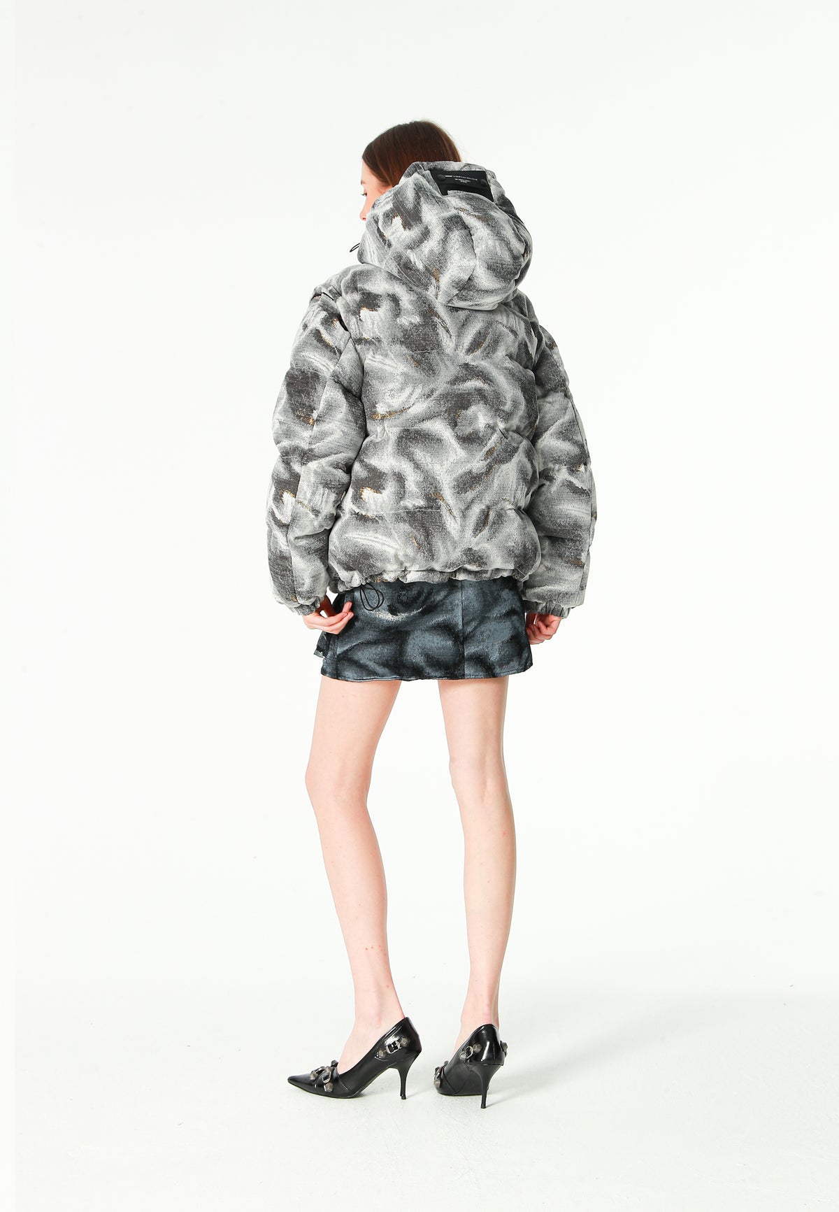 Abrigo puffer jacquard de chenilla con brillo, capucha y mangas desmontables | MWM [PS_COLORS:GREY]