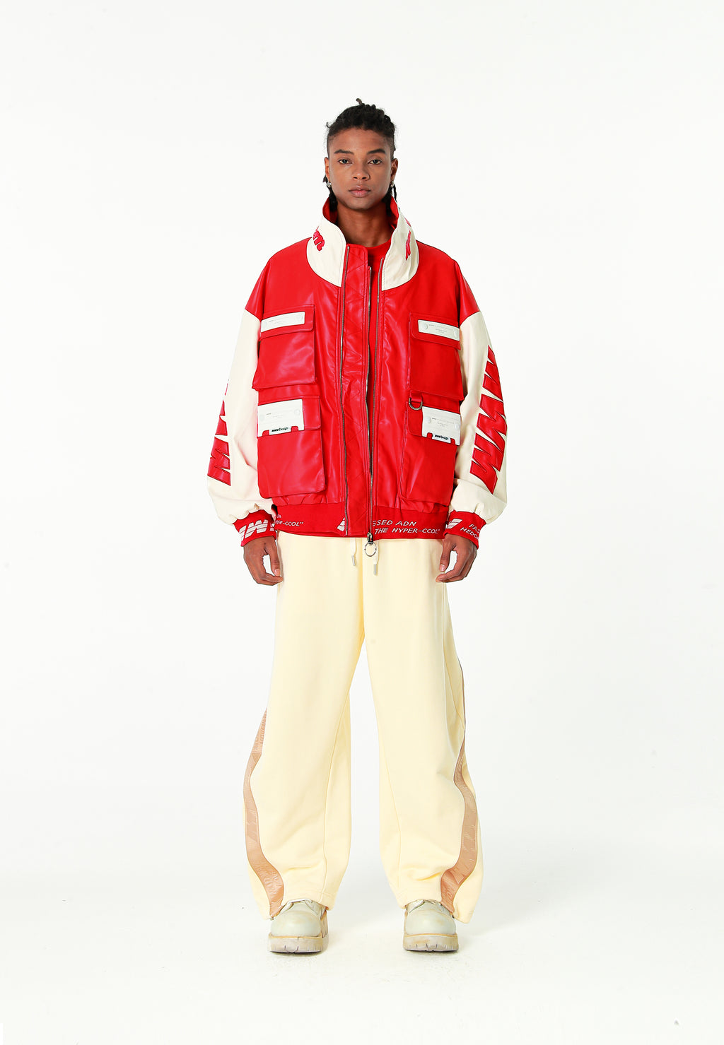 Chaqueta Iconic Logos efecto piel colorblock con cuello alto y cuatro bolsillos | MWM [PS_COLORS:RED]