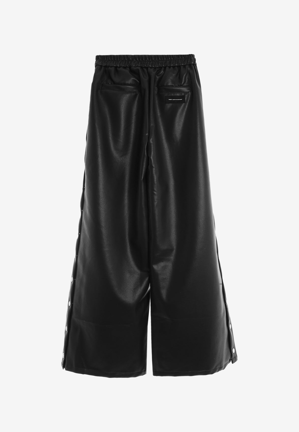 Pantalón de pierna ancha efecto piel con botones metálicos laterales | MWM [PS_COLORS:BLACK]