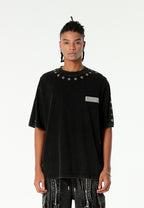 Camiseta Vanguard Dogs de corte regular con tachuelas en cuello y hombros | MWM [PS_COLORS:BLACK]