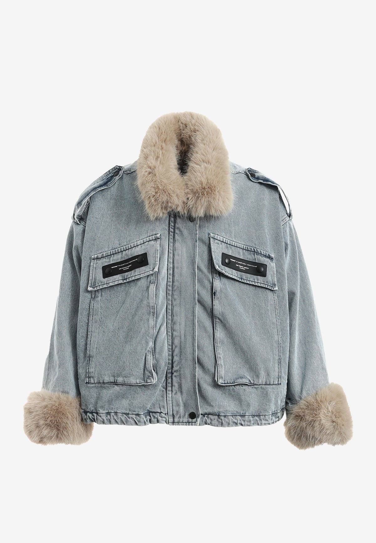 Chaqueta vaquera de mujer TEDDY con cuello y puños de pelo y parche Teddy en la espalda | MWM [PS_COLORS:DENIM]