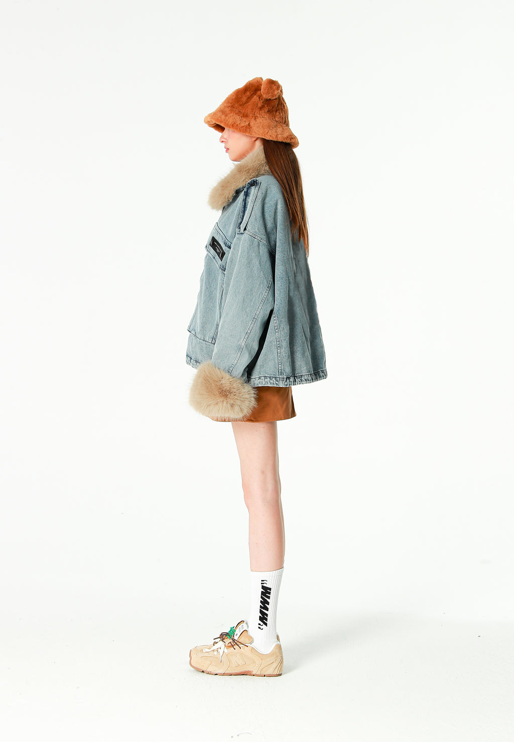 Chaqueta vaquera de mujer con cuello y puños de pelo | MWM [PS_COLORS:BLUE]
