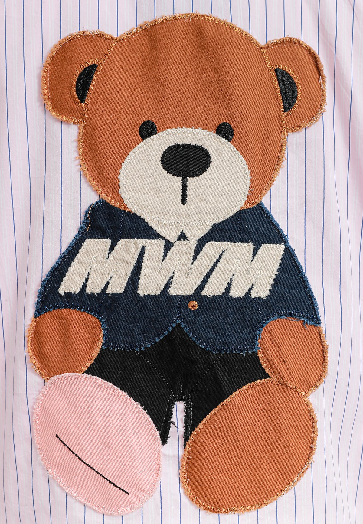Camisa TEDDY corta con bolsillos laterales, cierre chino y parche Teddy en la espalda | MWM [PS_COLORS:PINK]