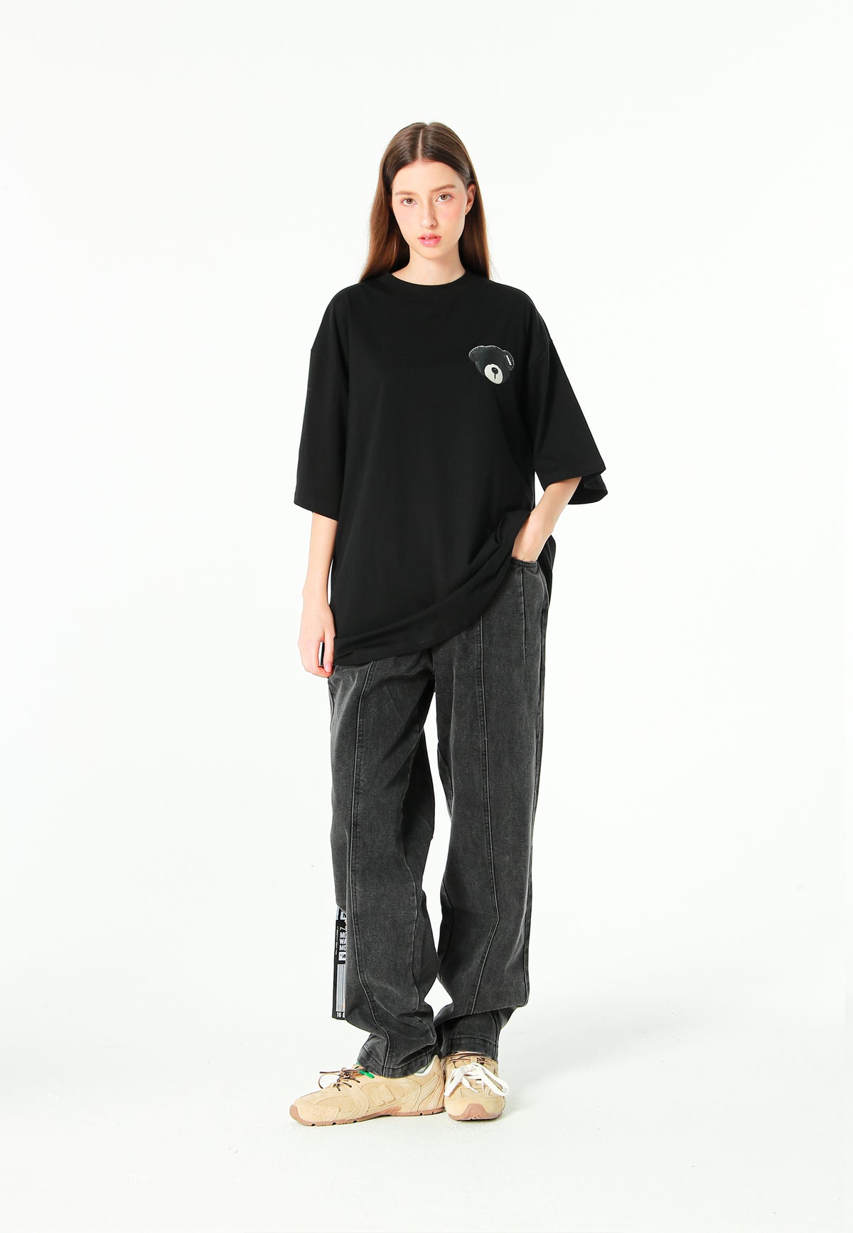 Camiseta TEDDY Mike Bag de corte regular con print en pecho y espalda | MWM [PS_COLORS:BLACK]