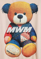Camiseta TEDDY de corte regular con print patchwork 3D en la espalda | MWM [PS_COLORS:ECRU]