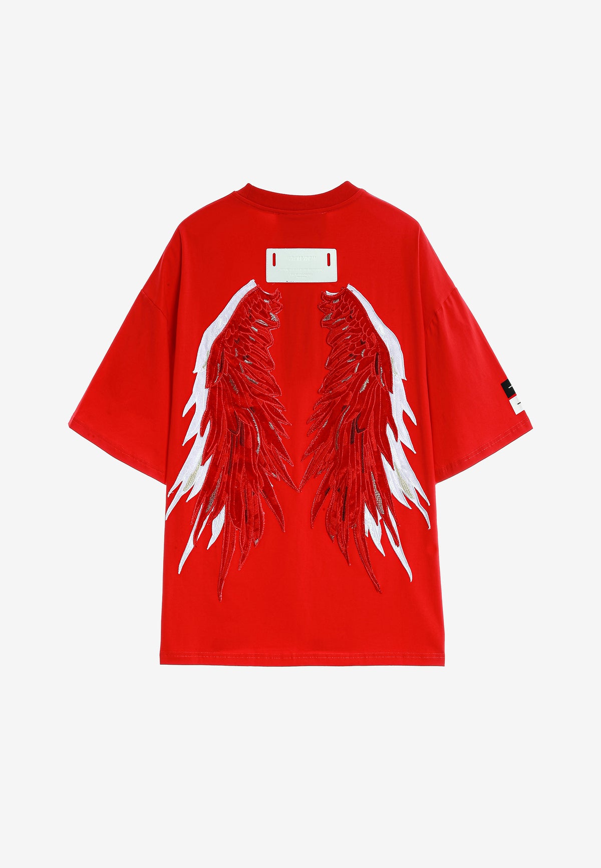 Camiseta Wings de corte relajado con estrellas frontales y doble parche de alas en la espalda | MWM [PS_COLORS:RED]