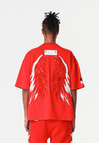 Camiseta Wings de corte relajado con estrellas frontales y doble parche de alas en la espalda | MWM [PS_COLORS:RED]