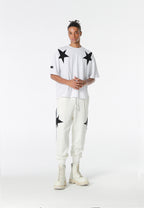 Camiseta Wings de corte relajado con estrellas frontales y doble parche de alas en la espalda | MWM [PS_COLORS:WHITE]