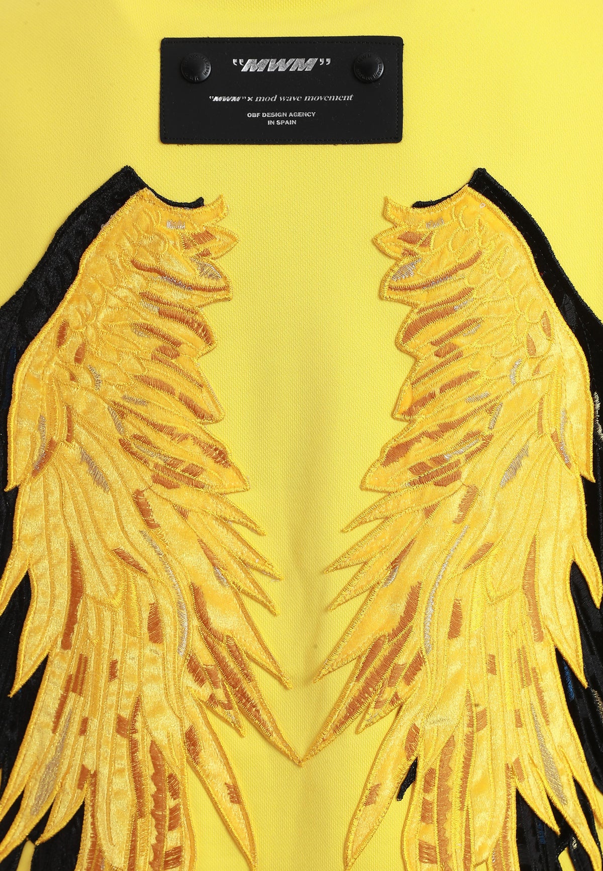 Sudadera de niño Wings de corte relajado con estrellas frontales y doble parche de alas en la espalda | MWM [PS_COLORS:UNASSIGNED]