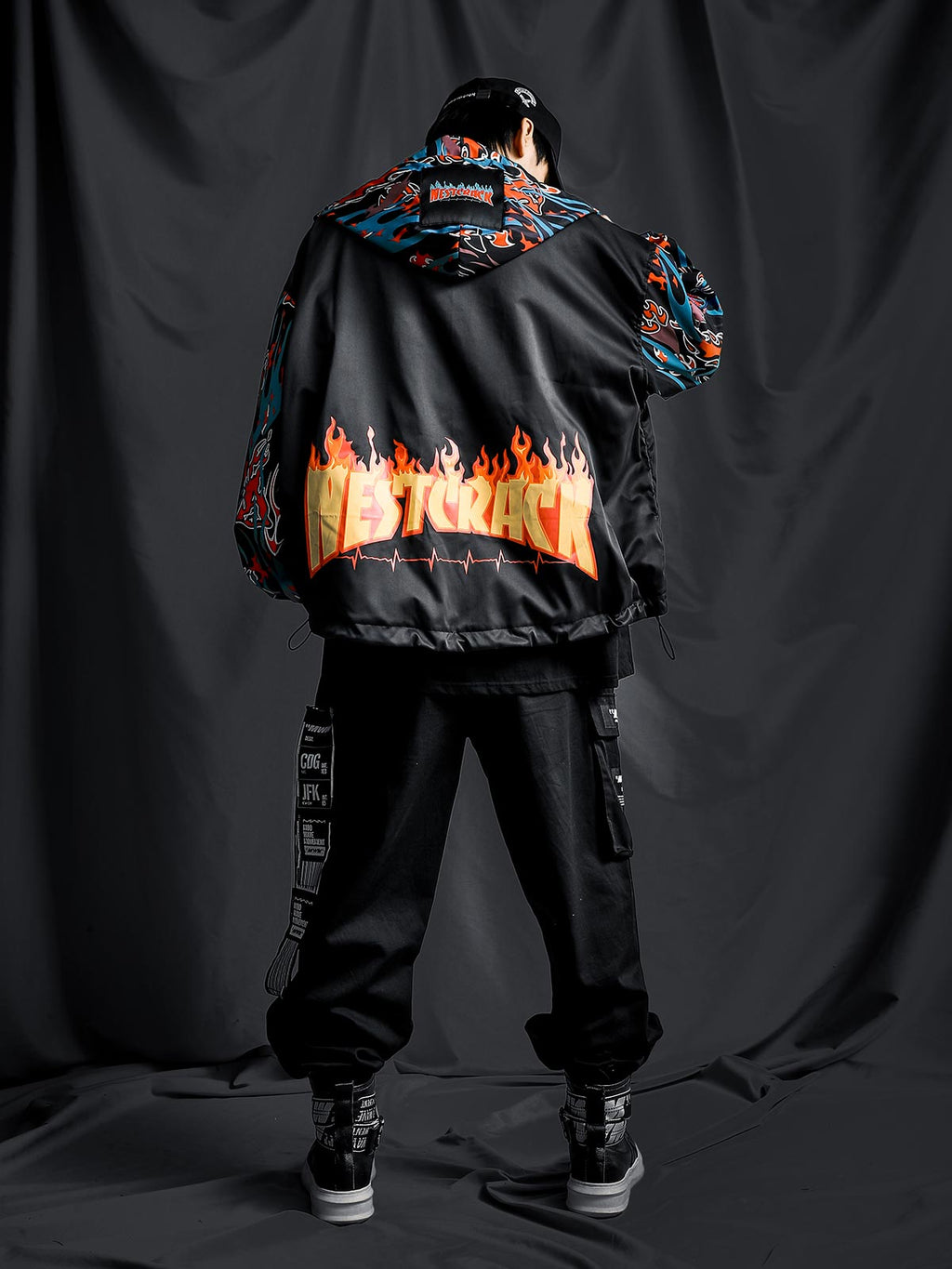 CHAQUETA NESTCRACK