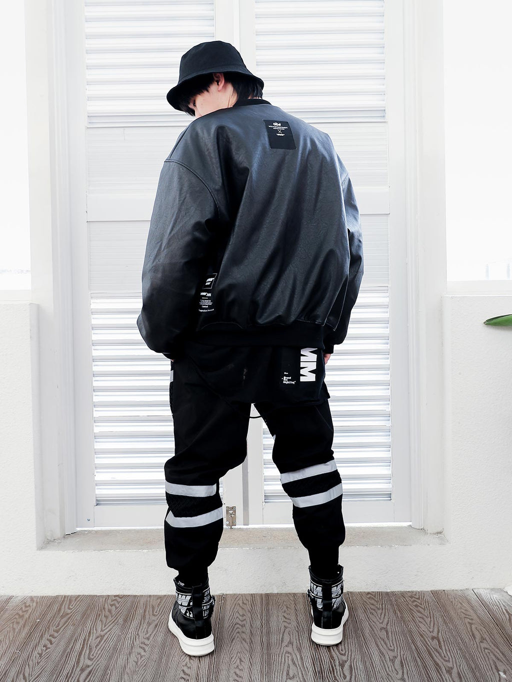 CHAQUETA BÁSICA
