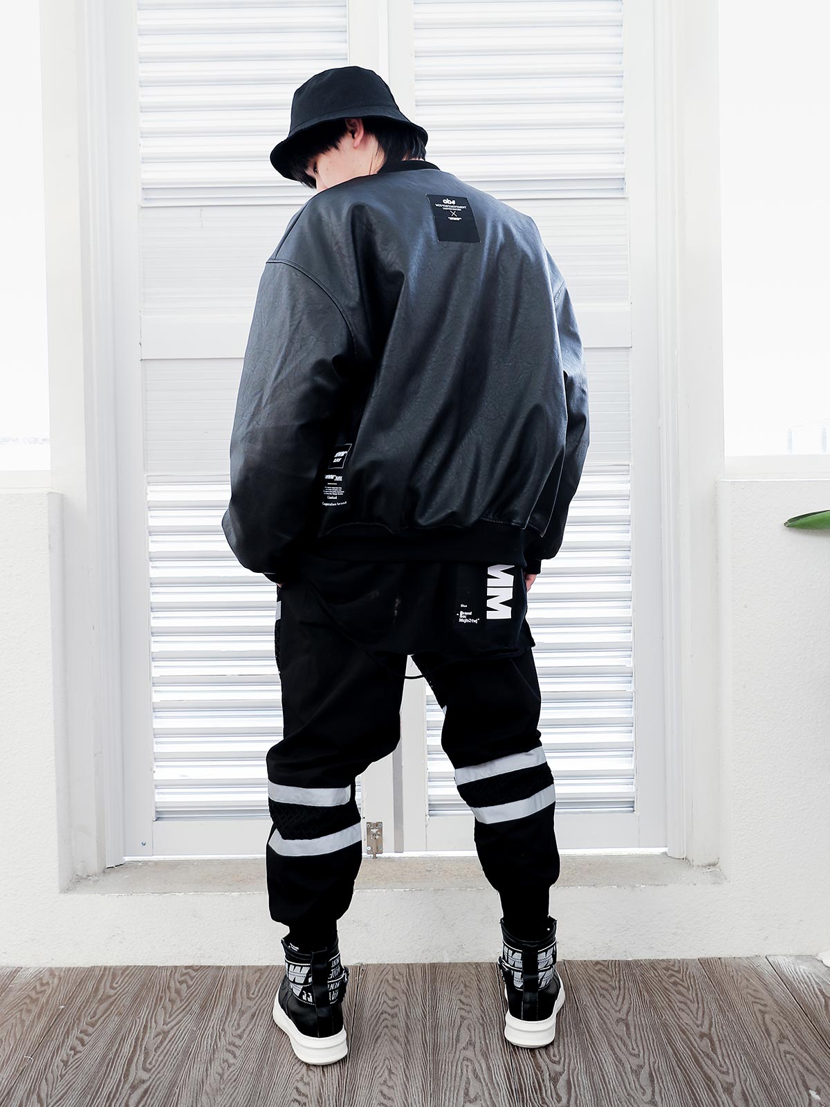 CHAQUETA BÁSICA