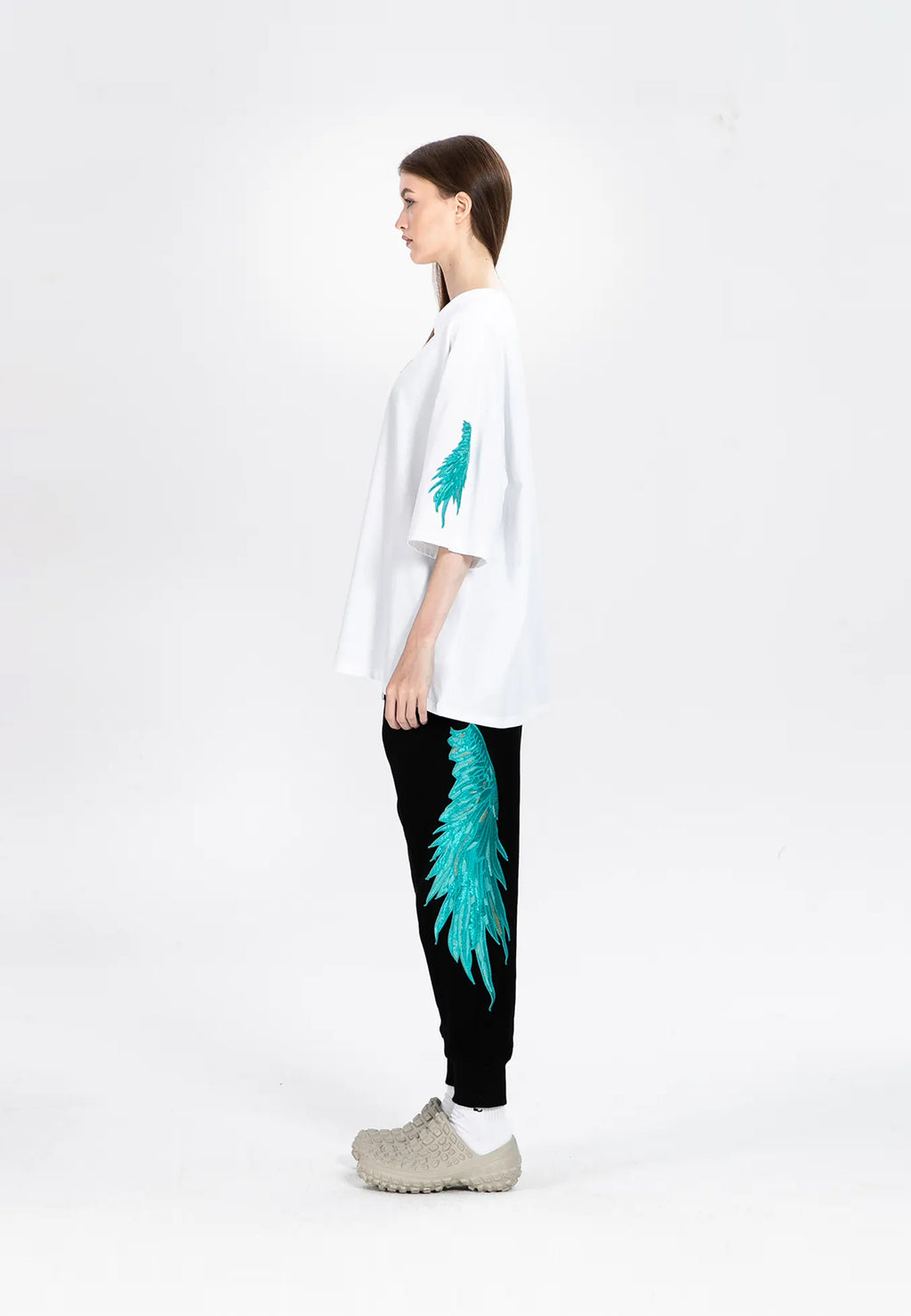 MWM EMBROIDERED WINGS PANTS
