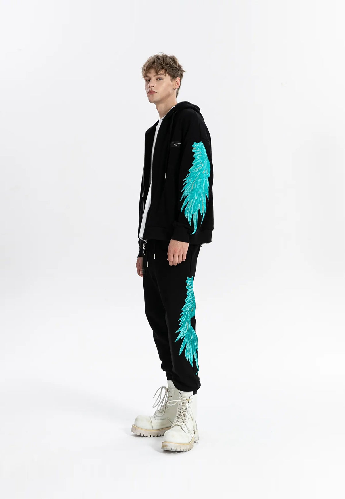 MWM EMBROIDERED WINGS PANTS