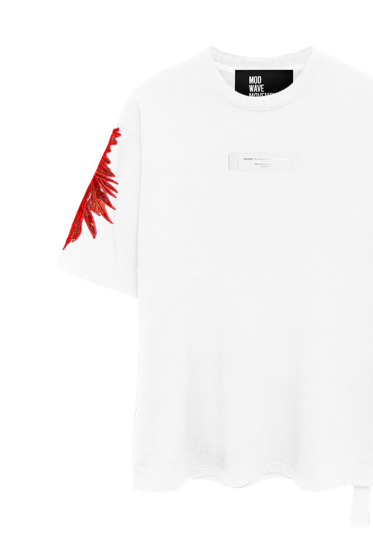 Camiseta con alas bordadas | MWM