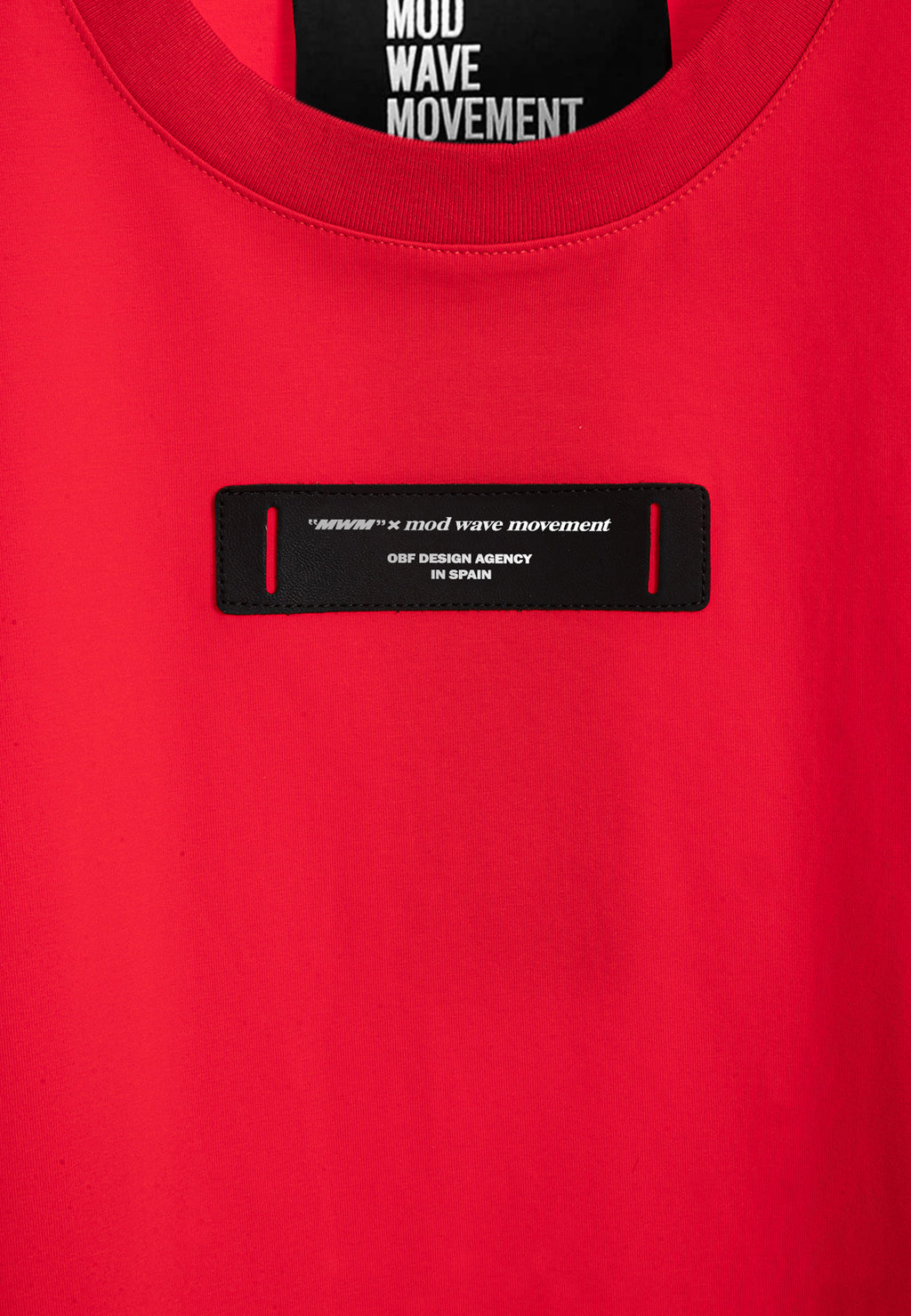 Camiseta con alas bordadas | MWM