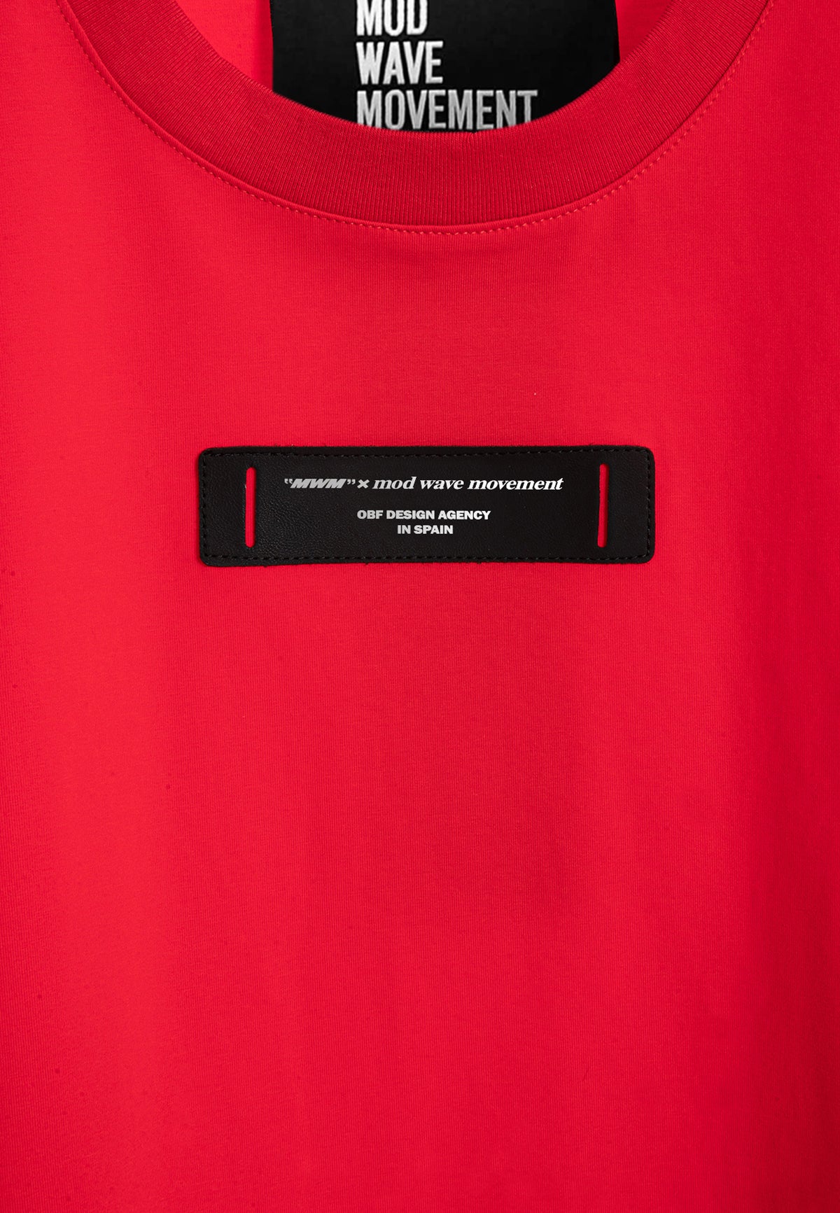 Camiseta con alas bordadas | MWM