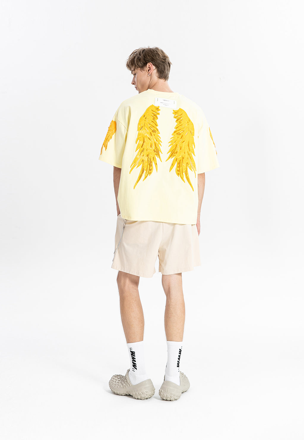 Camiseta de alas bordadas | MWM