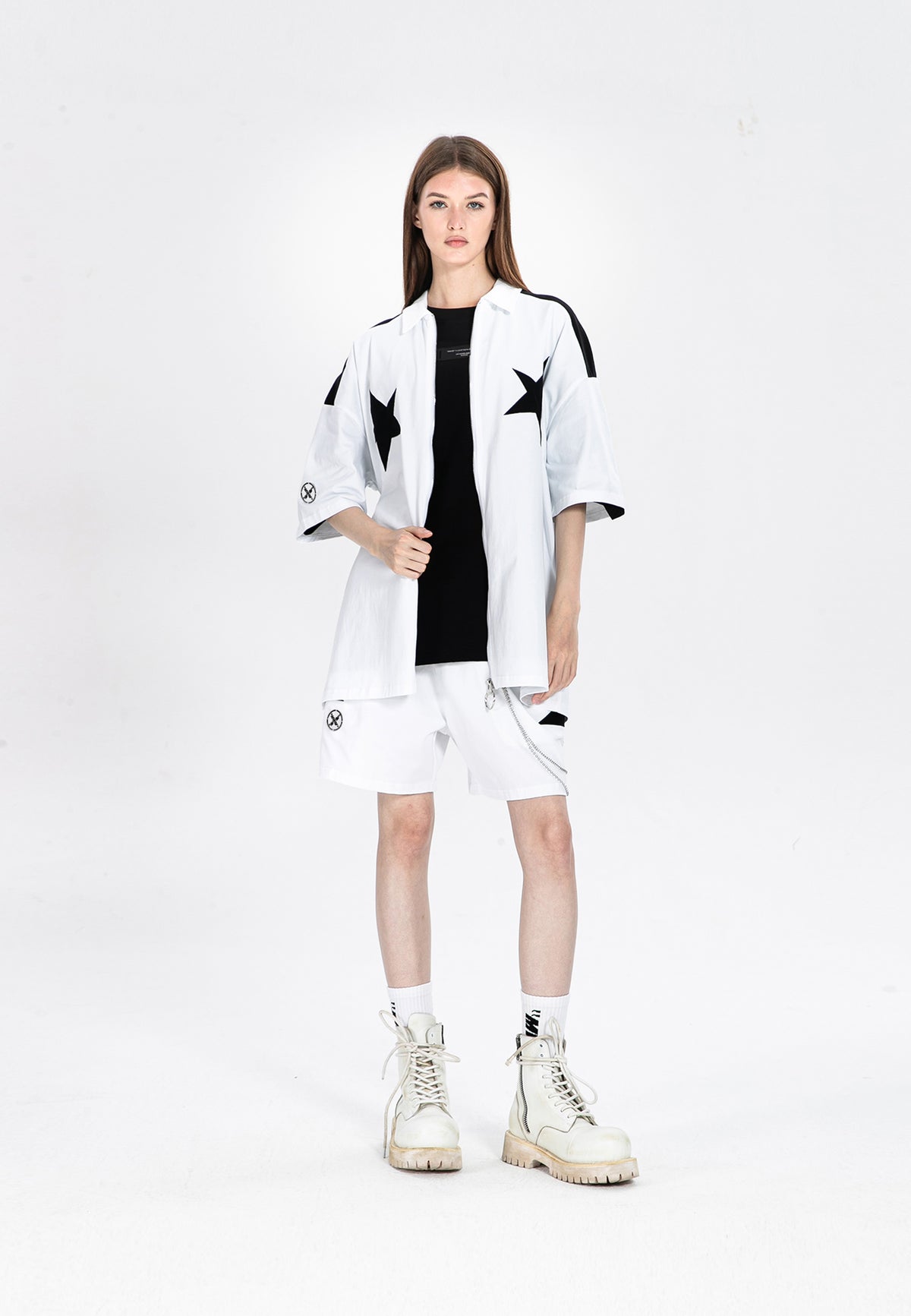 Chaqueta con estrellas y alas bordadas | MWM