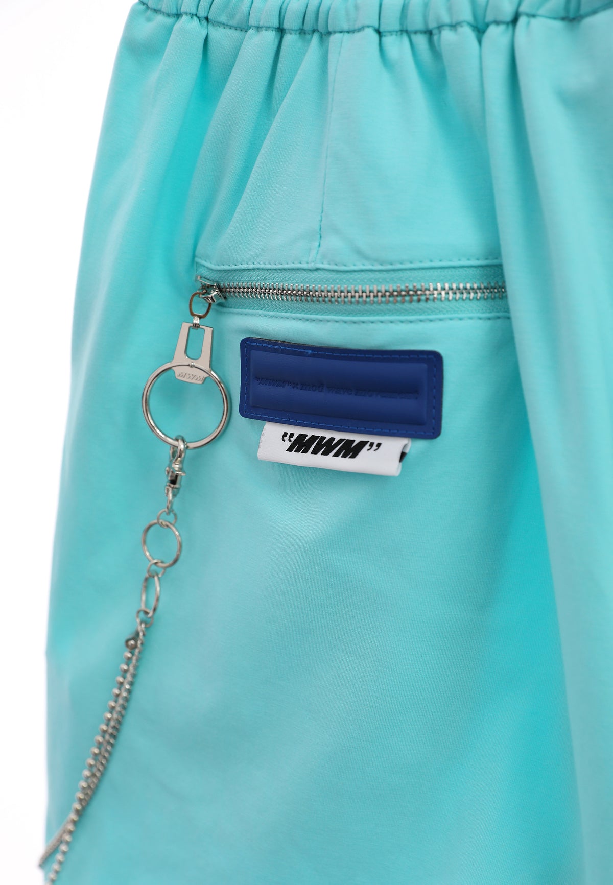 BERMUDA SHORTS WITH CHAIN MWM