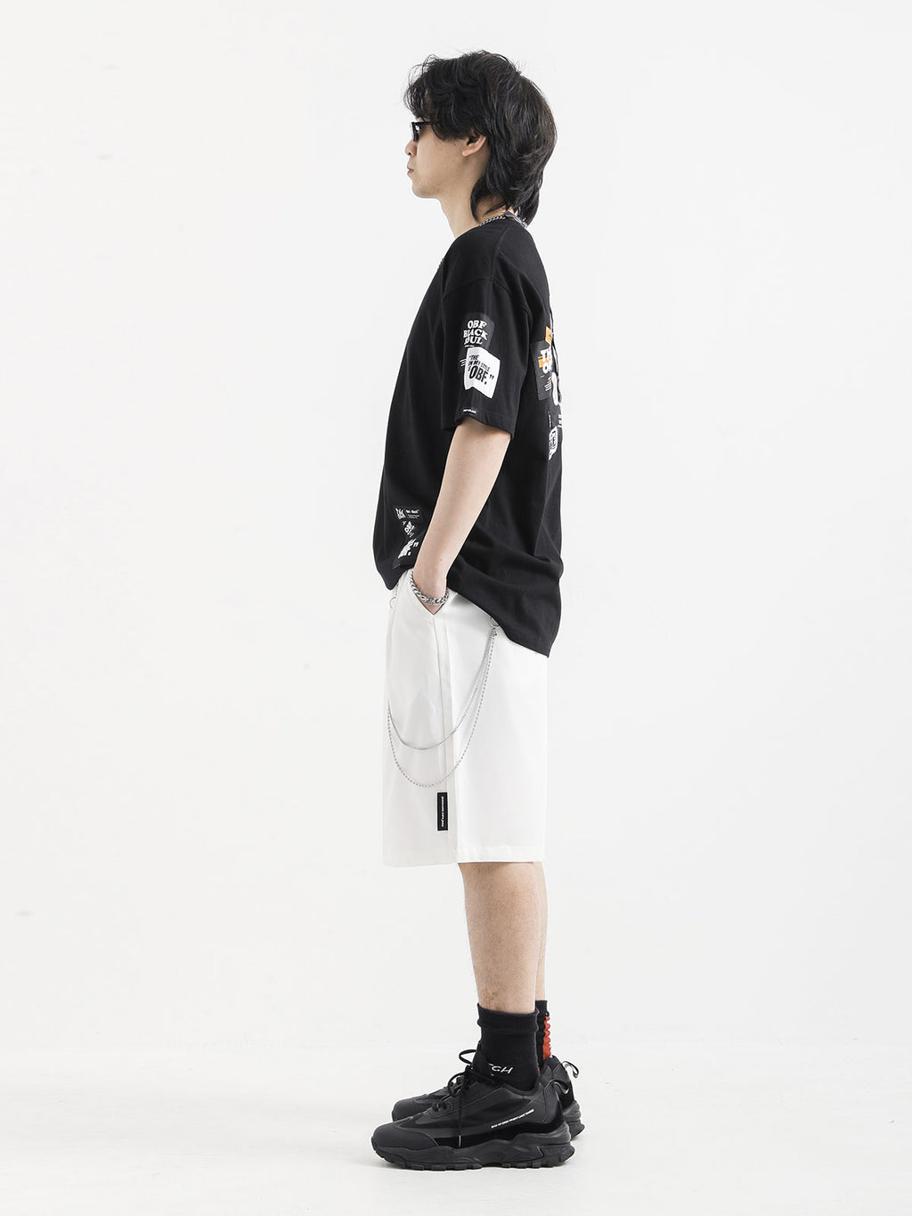 BERMUDA SHORTS WITH CHAIN MWM