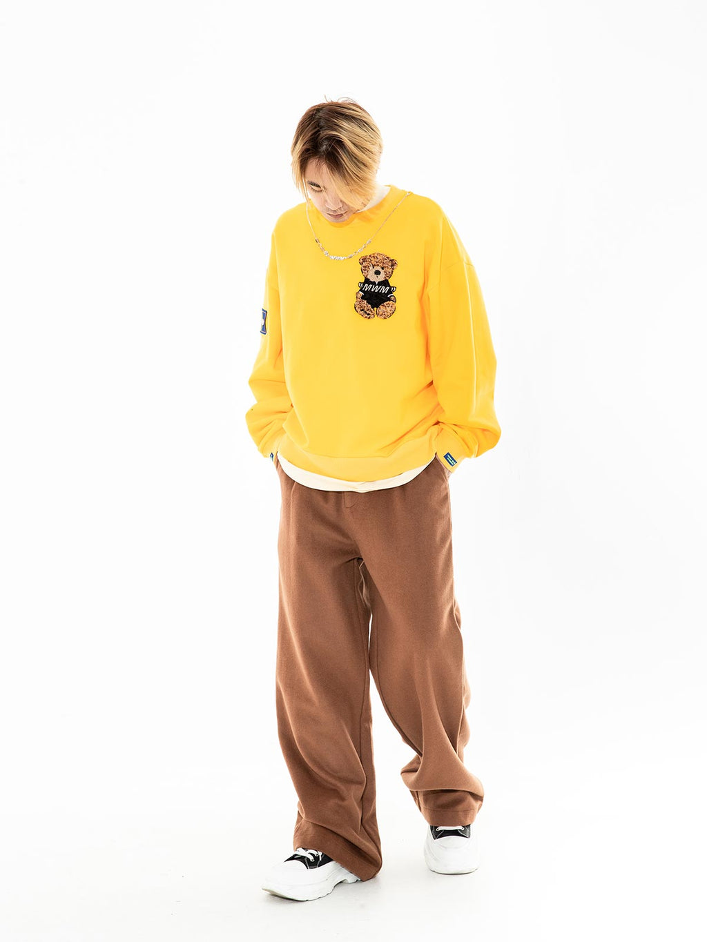LOOSE TROUSERS