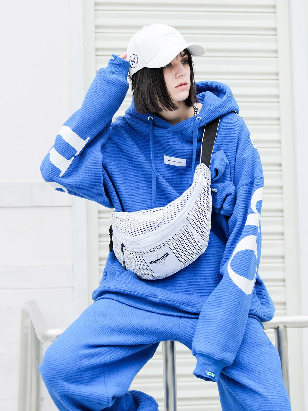 SUDADERA CON CAPUCHA