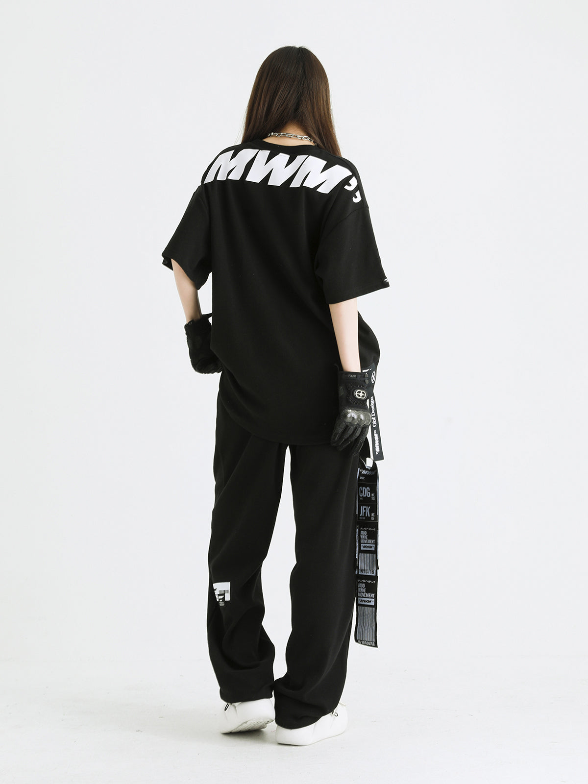 T-SHIRT WITH MINIATURE