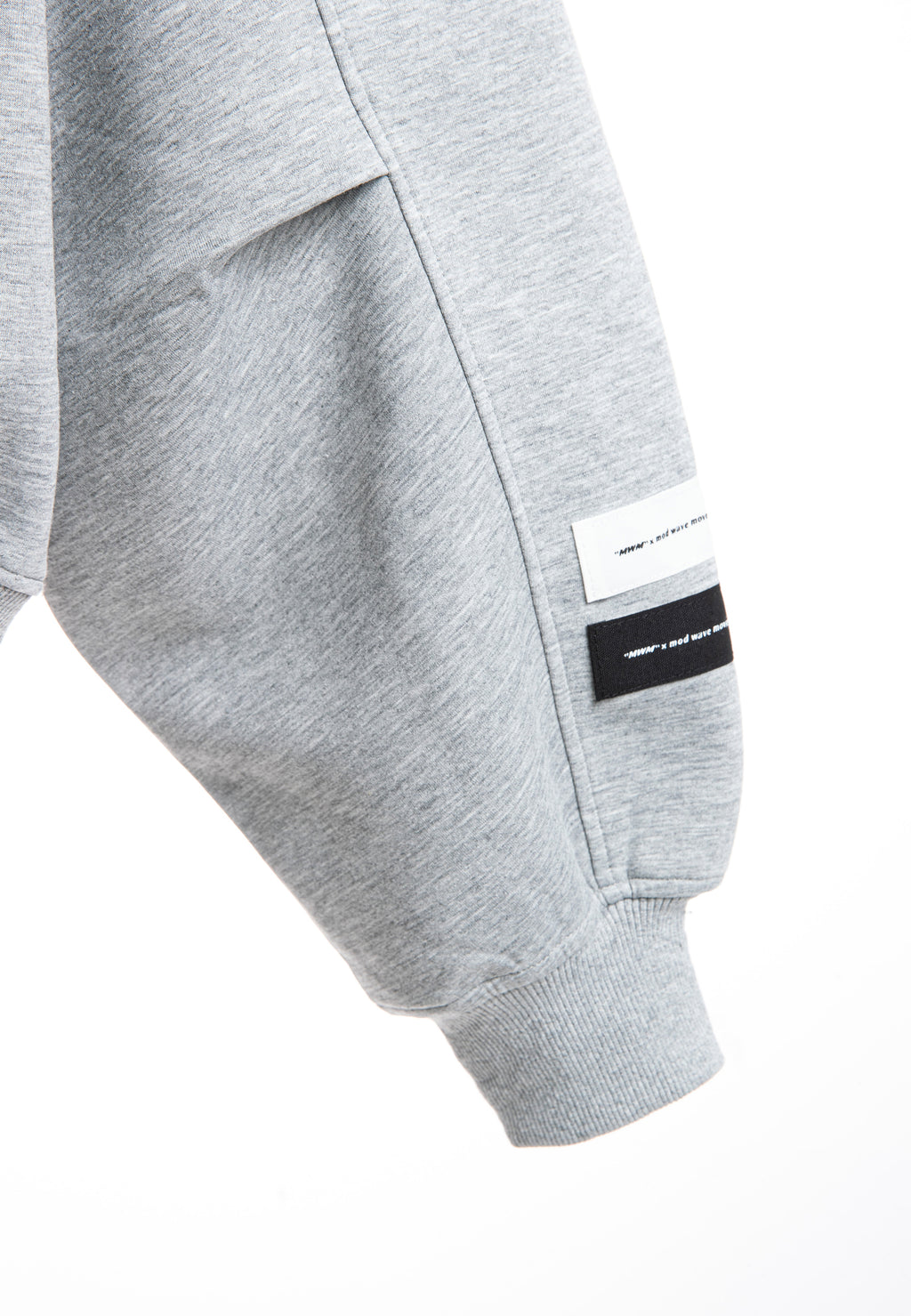 SUDADERA CON CAPUCHA OVERSIZED