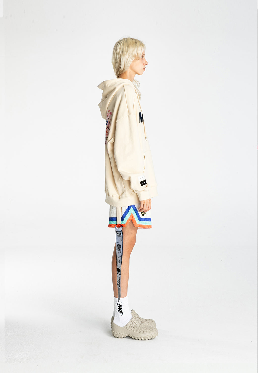 Sudadera con capucha con print de flor de almendro | MWM