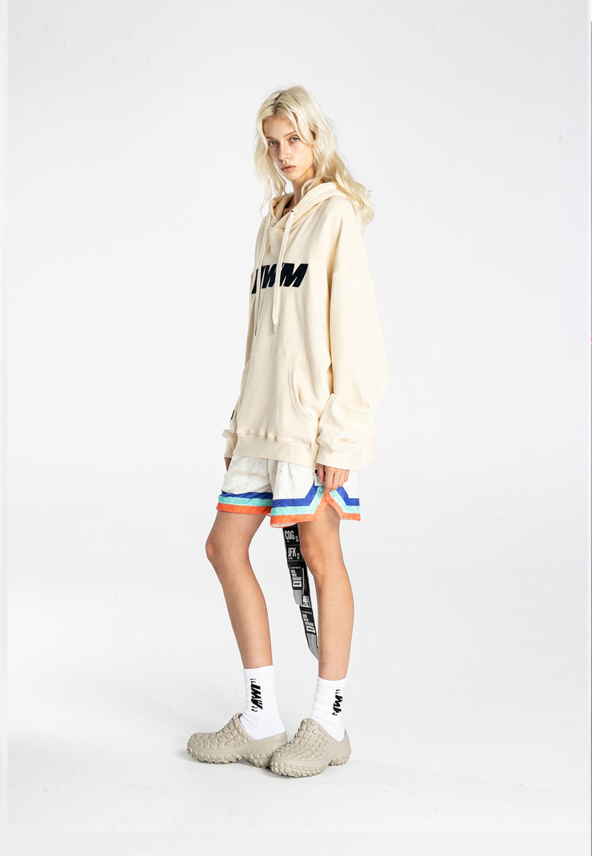Sudadera con capucha con print de flor de almendro | MWM