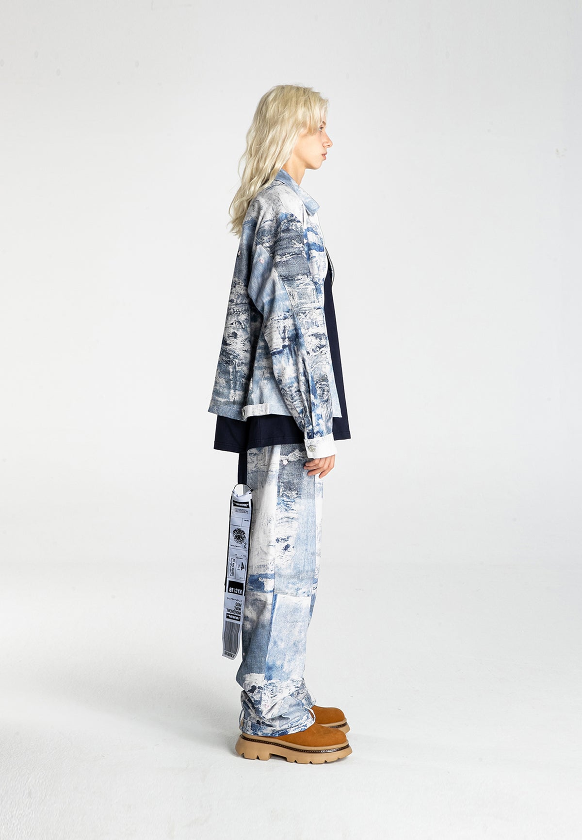 Chaqueta vaquera con efecto desgastado | MWM