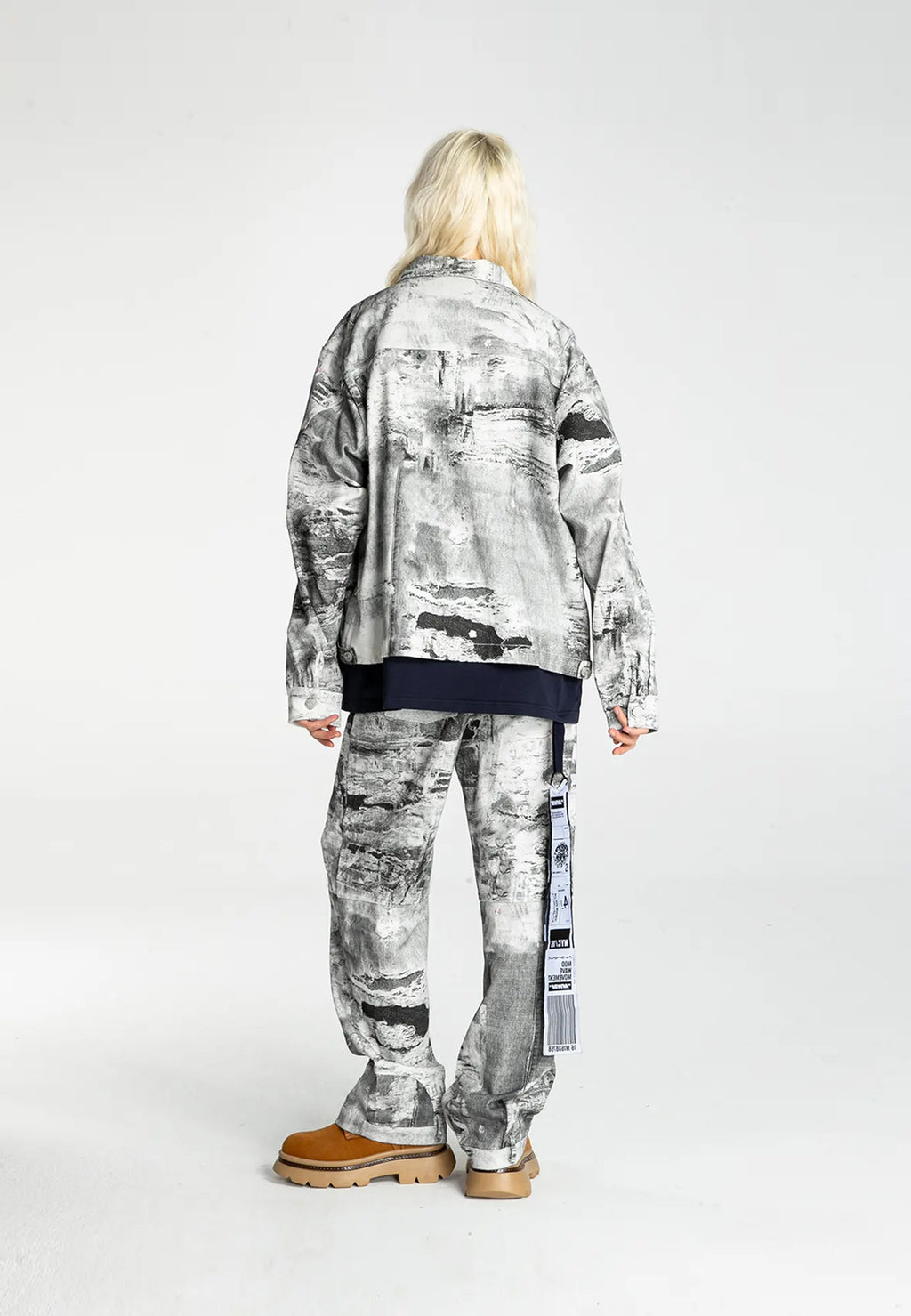 Chaqueta vaquera con efecto desgastado | MWM