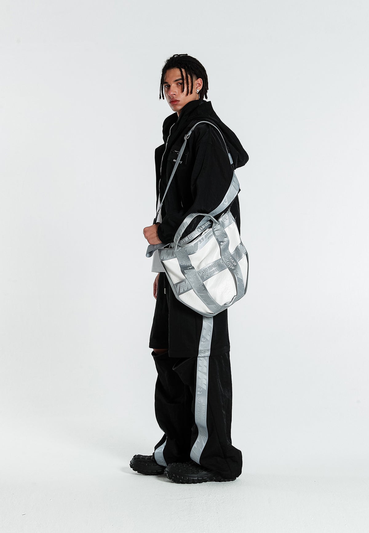 MWM FAUX LEATHER TOTE BAG